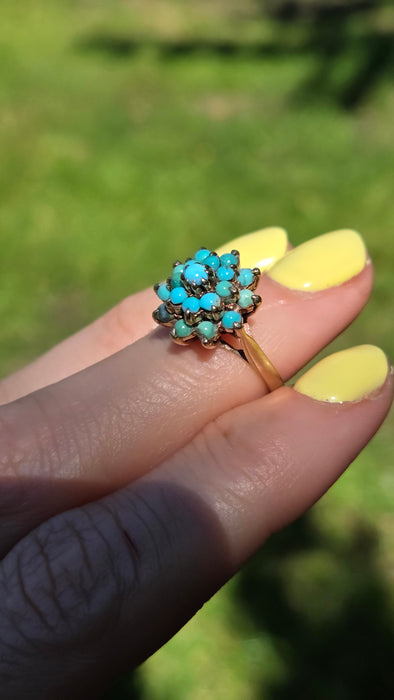 Vintage: 9ct Yellow Gold Nineteen Turquoise Floral Cluster Ring