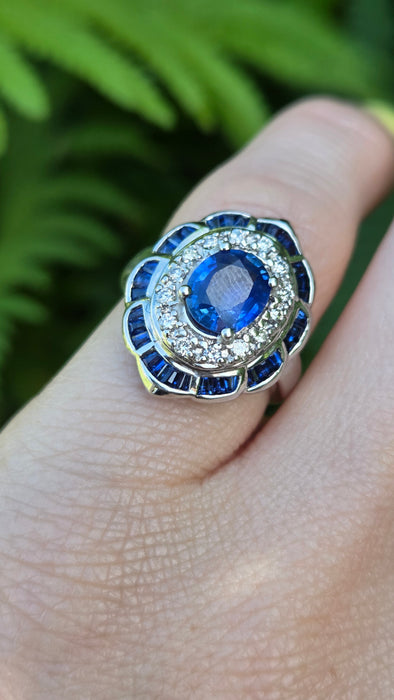 Vintage: 18ct White Gold Sapphire & Diamond Art Deco Cluster Cocktail Ring