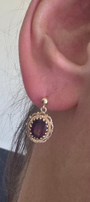 Vintage: 9ct Yellow Gold Garnet Drop Stud Earrings