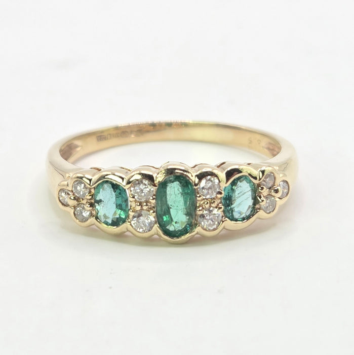 Vintage: 9ct Yellow Gold Emerald & Diamond Half Eternity Ring
