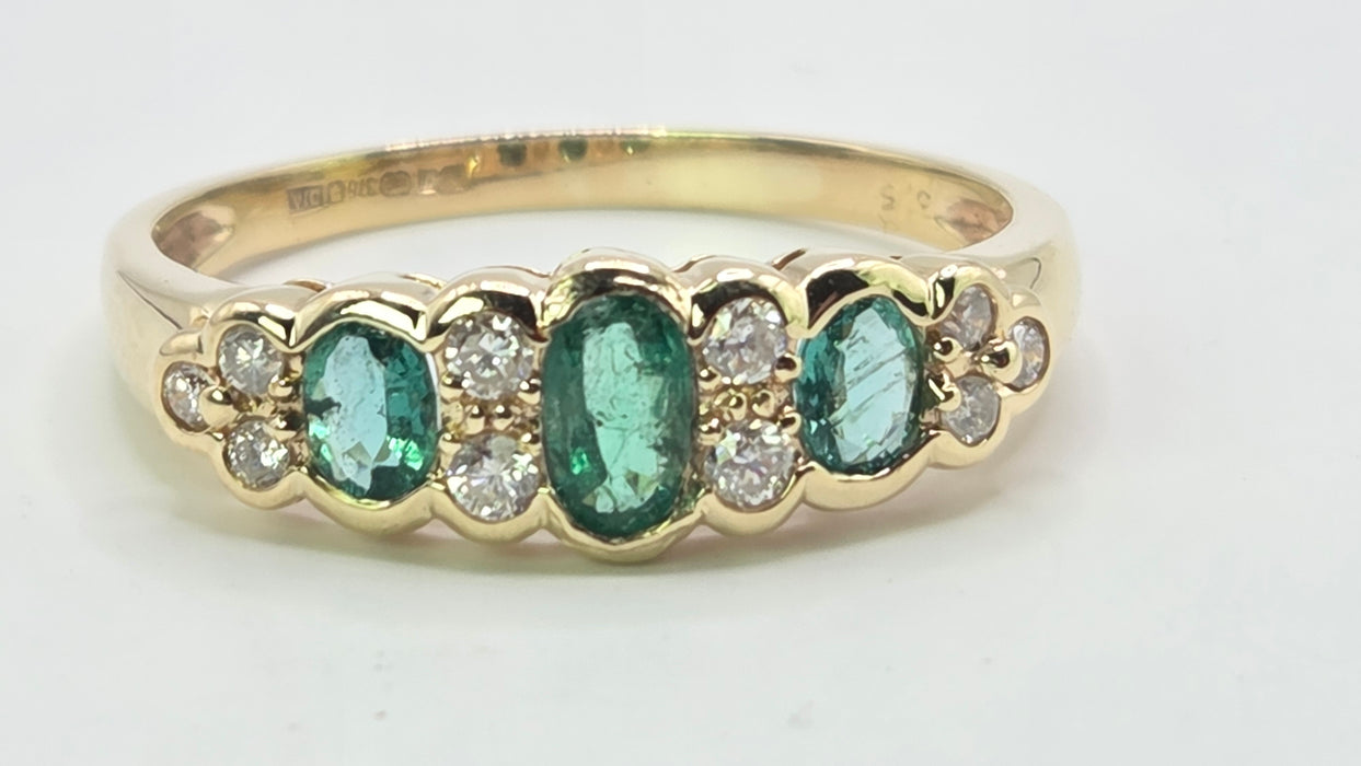 Vintage: 9ct Yellow Gold Emerald & Diamond Half Eternity Ring