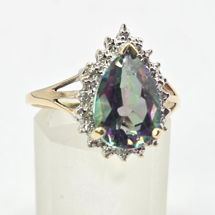 Vintage: 9ct Yellow Gold Mystic Topaz & Diamond Pear Cluster Ring
