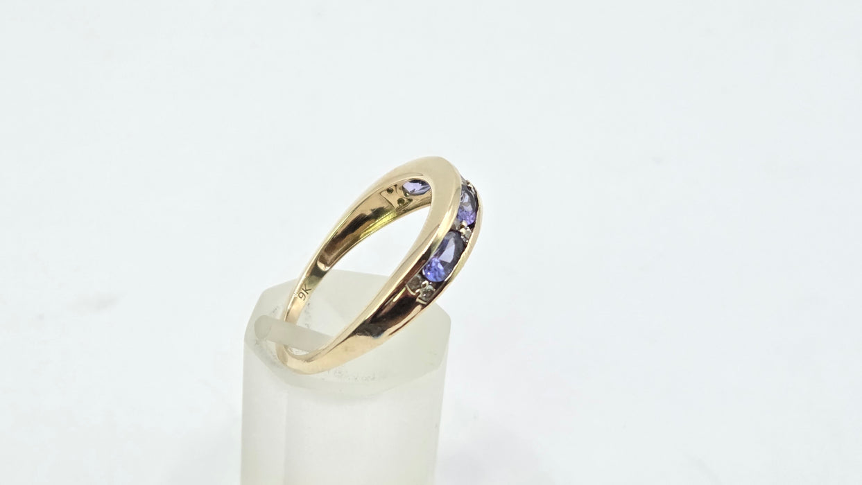 Vintage: 9ct Yellow Gold Tanzanite & Diamond Stacker Ring