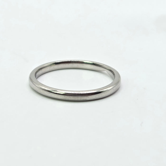 Vintage: 18ct White Gold Wedding Band with Engagement Ring Groove