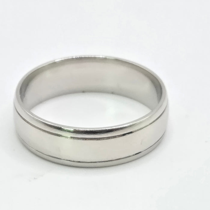 Vintage: Platinum 950 Substantial & Elegant Wedding Band
