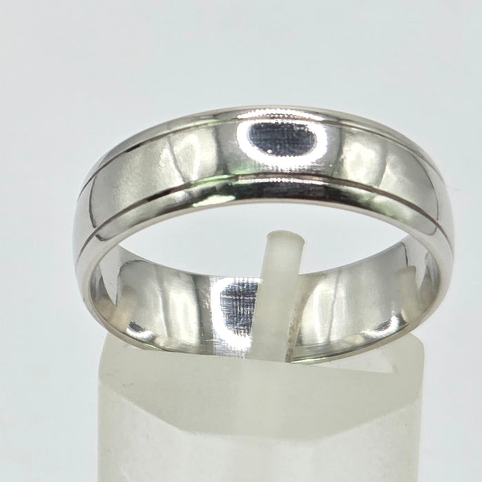 Vintage: Platinum 950 Substantial & Elegant Wedding Band
