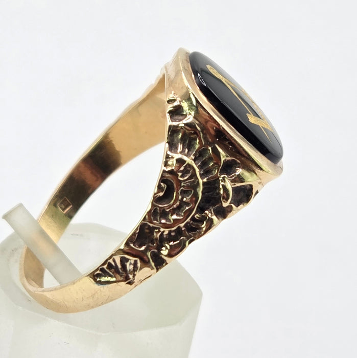 Vintage: 9ct Yellow Gold Black Onyx Masonic Signet Ring — From 1986