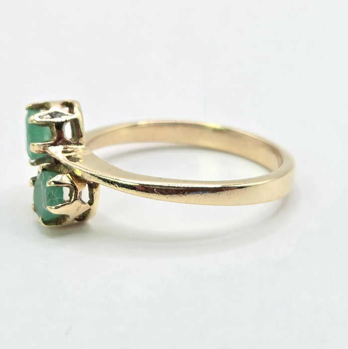 Vintage: 18ct Yellow Gold Twin Emerald Crossover Ring