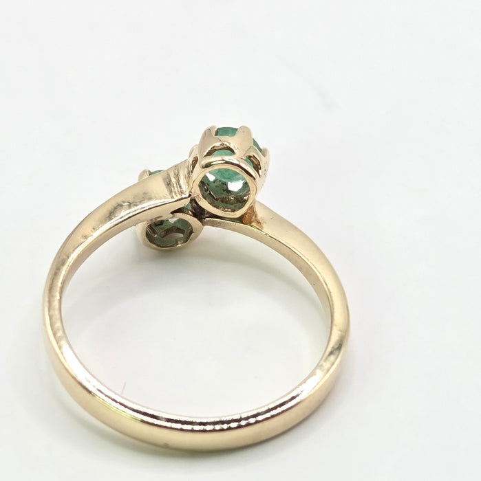 Vintage: 18ct Yellow Gold Twin Emerald Crossover Ring
