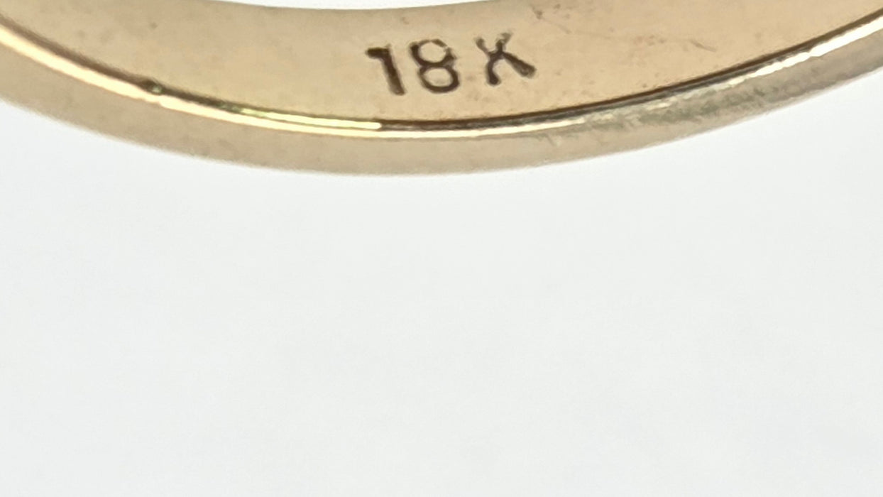 Vintage: 18ct Yellow Gold Twin Emerald Crossover Ring