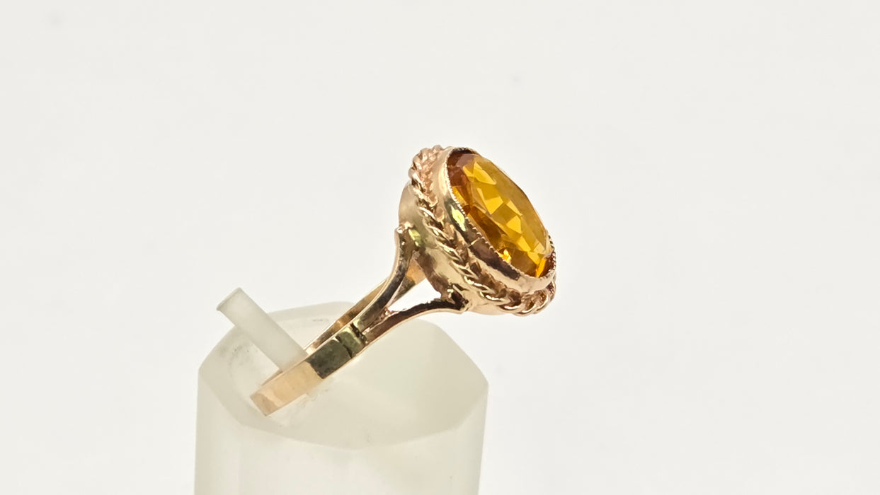 Vintage: 9ct Yellow Gold Citrine Solitaire Ring — From 1973