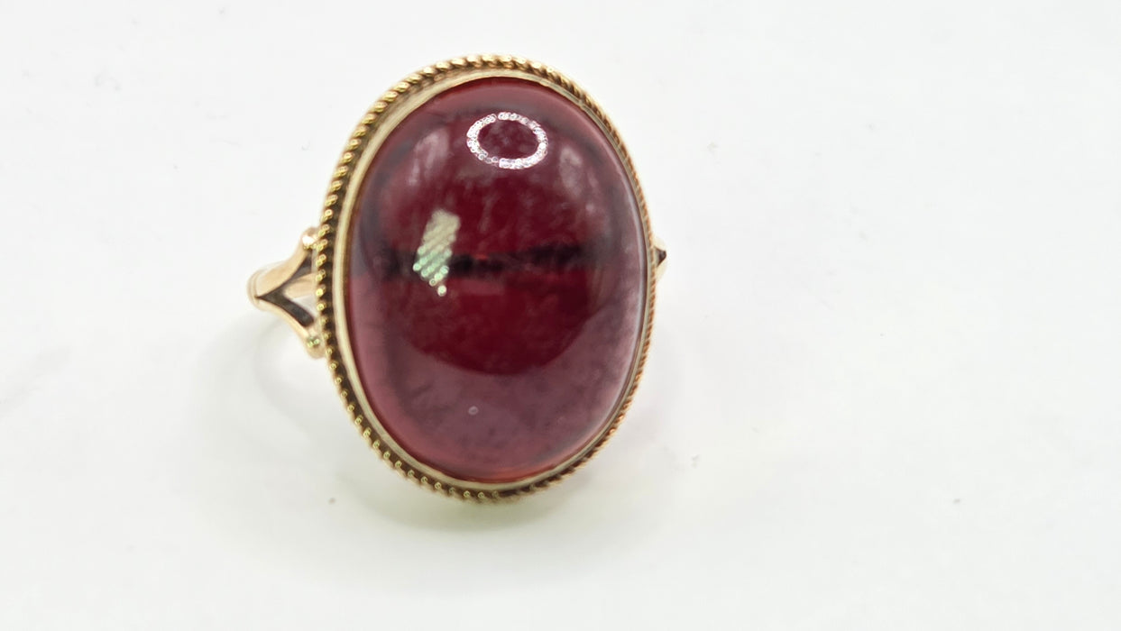 Vintage: 9ct Yellow Gold Cabochon Garnet Carbuncle Signet Ring — From 1995