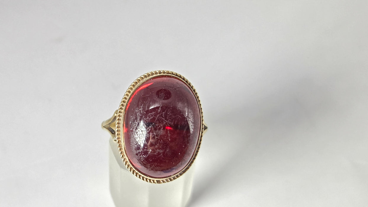 Vintage: 9ct Yellow Gold Cabochon Garnet Carbuncle Signet Ring — From 1995