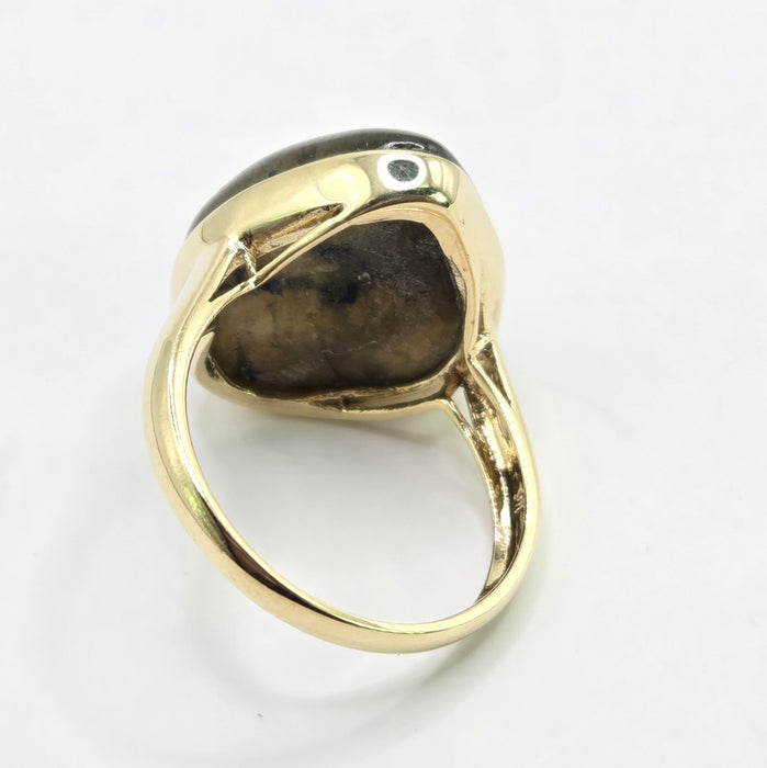 Vintage: 9ct Yellow Gold Green Agate Solitaire Ring