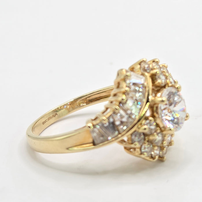 Vintage: 9ct Yellow Gold Goshenite Cluster Ring