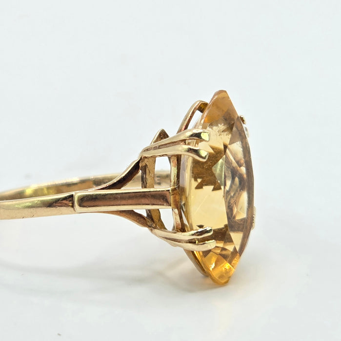 Vintage: 9ct Yellow Gold Yellow Topaz Solitaire Ring — From 1969
