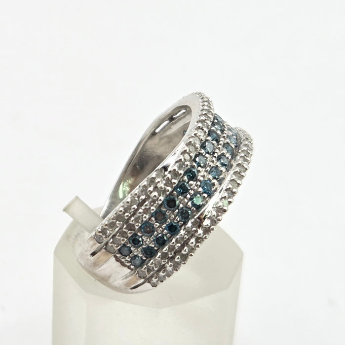 Vintage: 9ct White Gold Blue & White Diamond Band