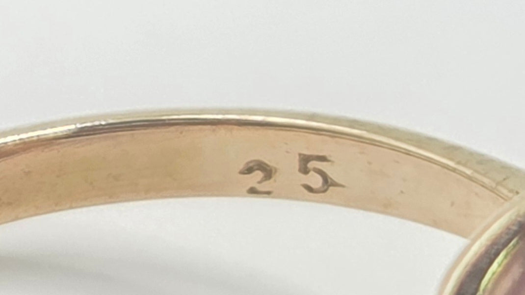 Vintage: 9ct Yellow Gold Amethyst Solitaire Ring — From 1973