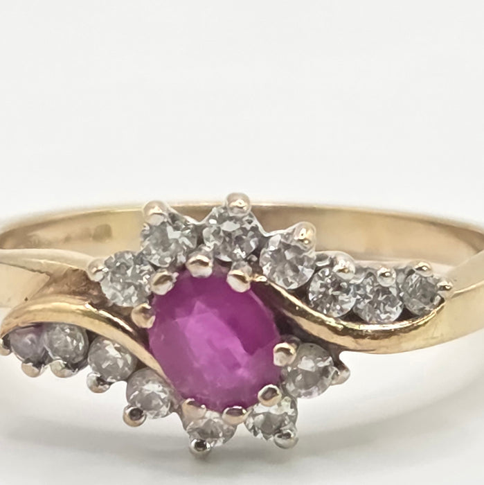 Vintage: 9ct Yellow Gold Ruby & Diamond Crossover Ring