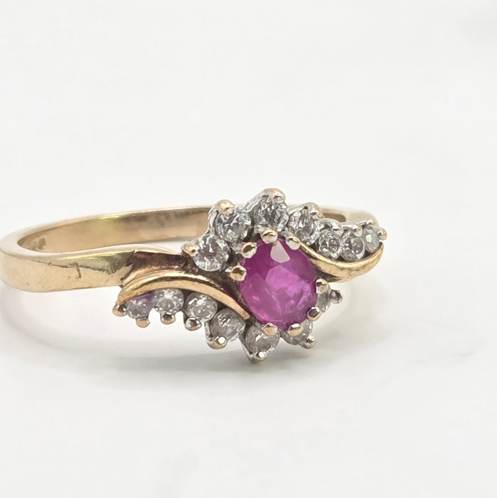 Vintage: 9ct Yellow Gold Ruby & Diamond Crossover Ring