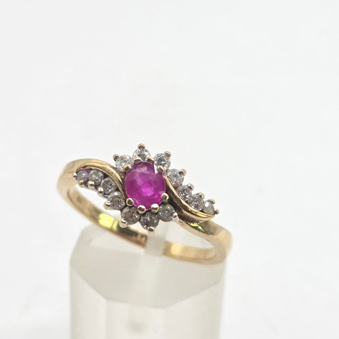 Vintage: 9ct Yellow Gold Ruby & Diamond Crossover Ring
