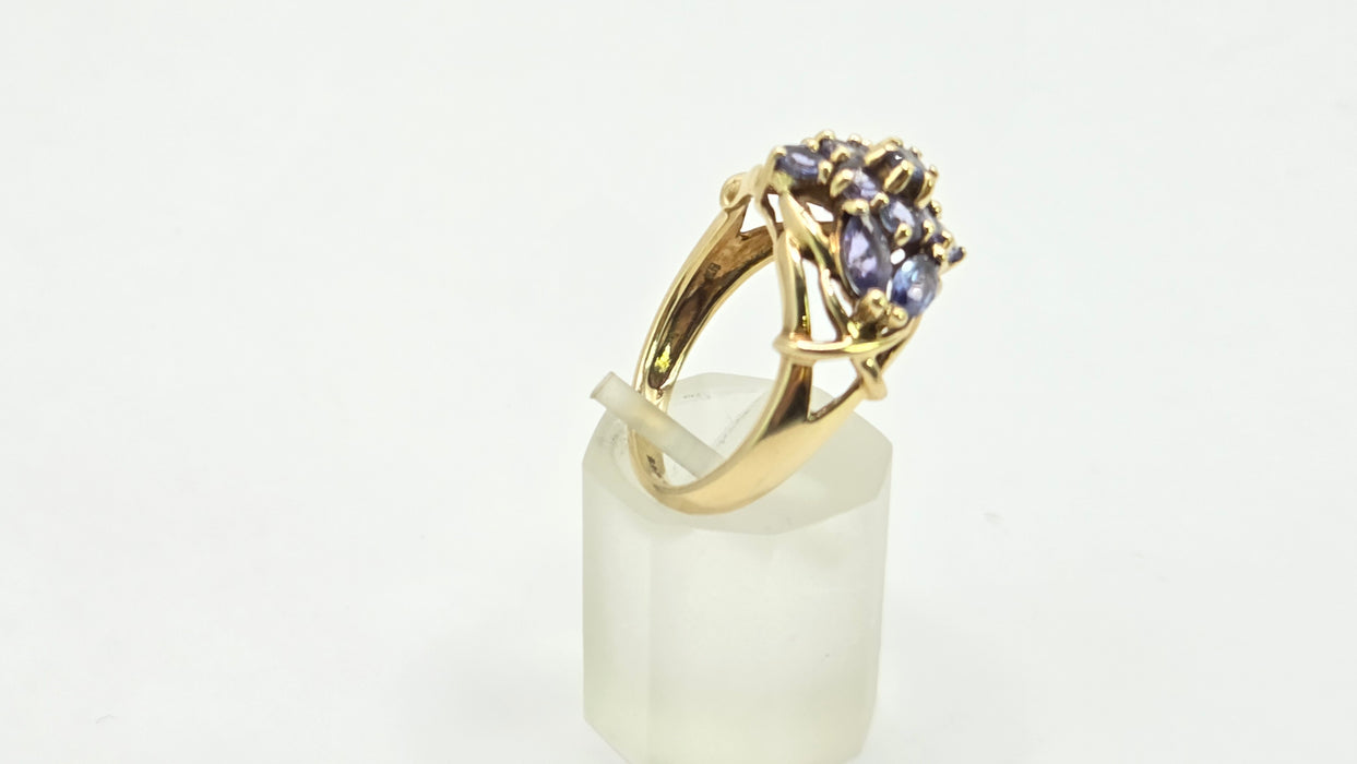 Vintage: 9ct Yellow Gold Tanzanite Dress Ring