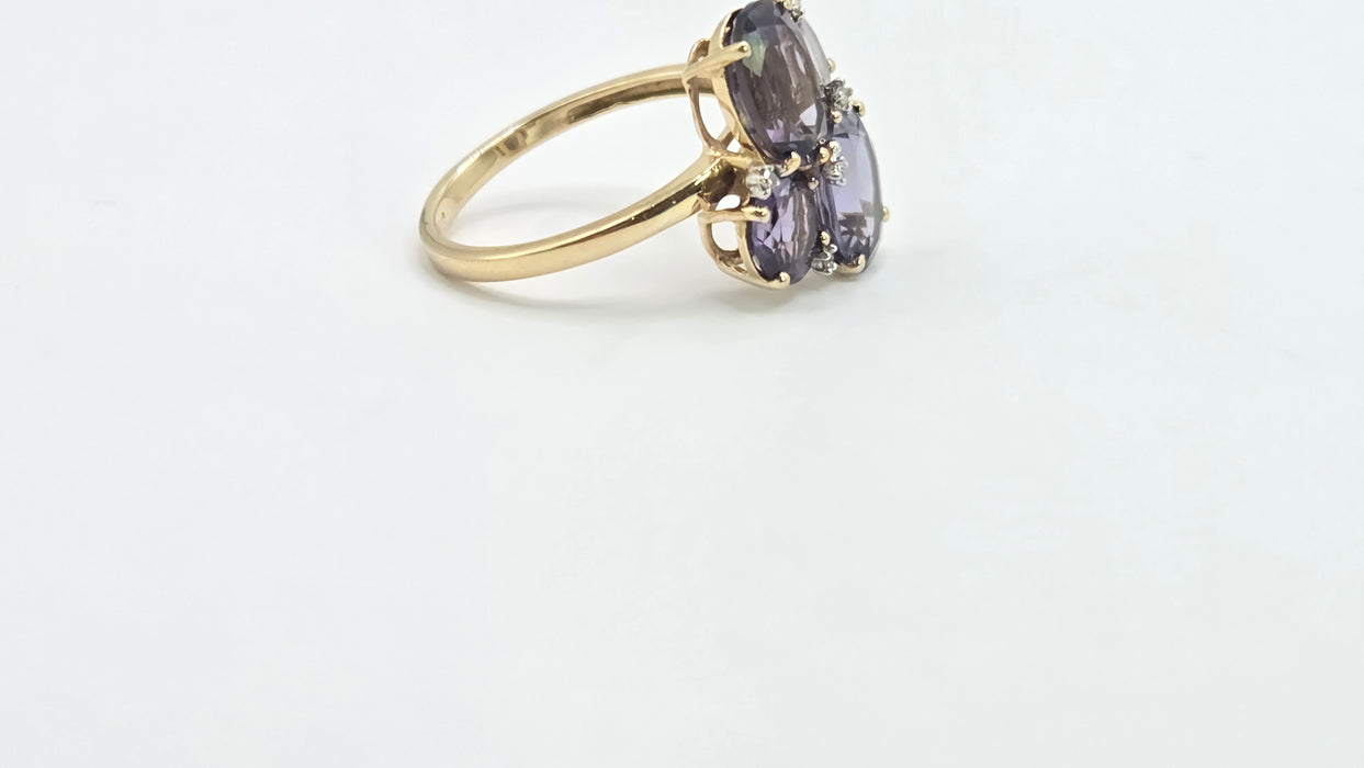 Vintage: 9ct Yellow Gold Amethyst & Diamond Dress Ring