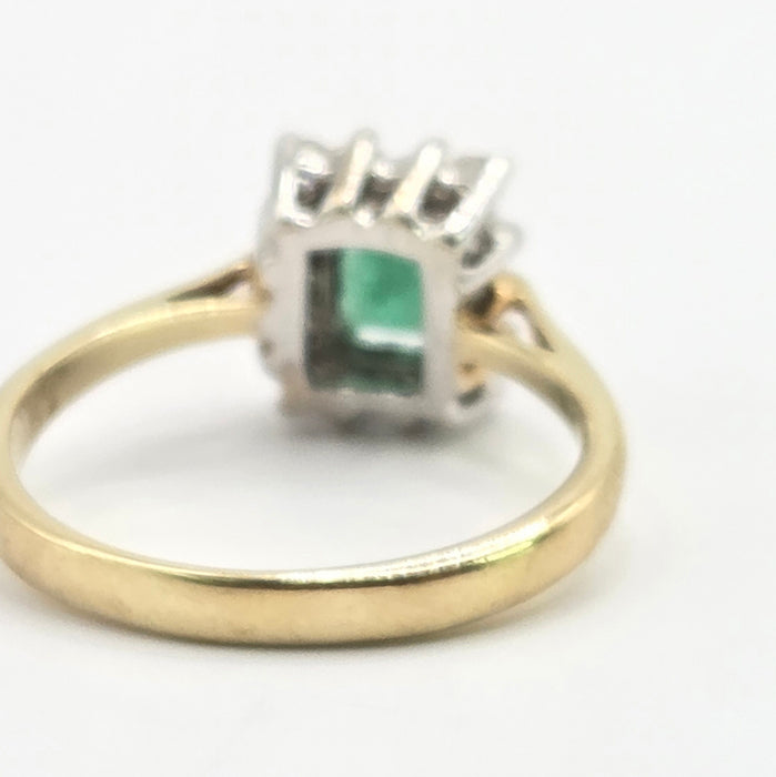 Vintage: 9ct Yellow Gold Emerald & Diamond Cluster Ring — 0.25ct