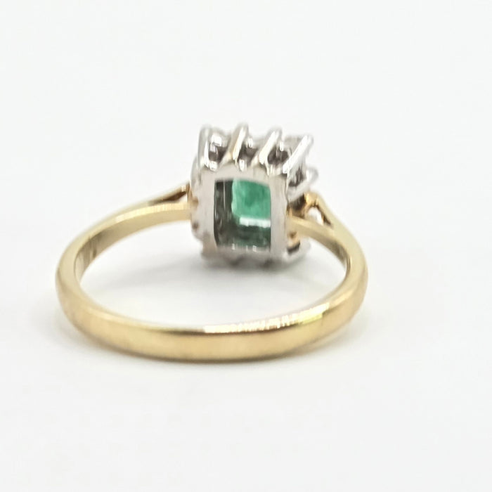 Vintage: 9ct Yellow Gold Emerald & Diamond Cluster Ring — 0.25ct