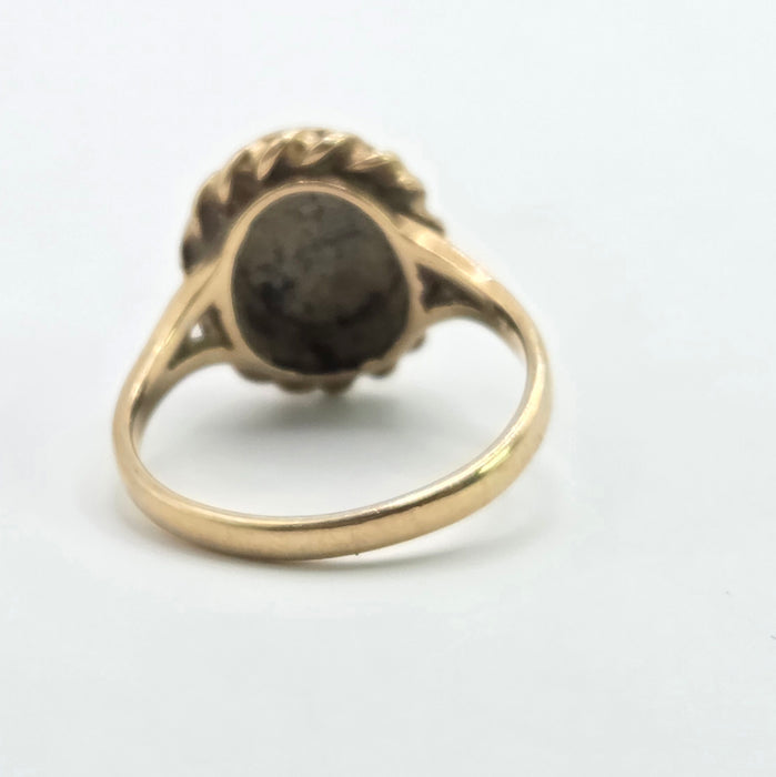 Vintage: 9ct Yellow Gold Black Onyx Signet Ring — From 1977