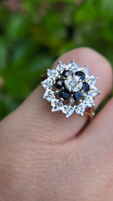 Vintage: 9ct Gold Blue Sapphire & Diamond Starburst Cluster Ring