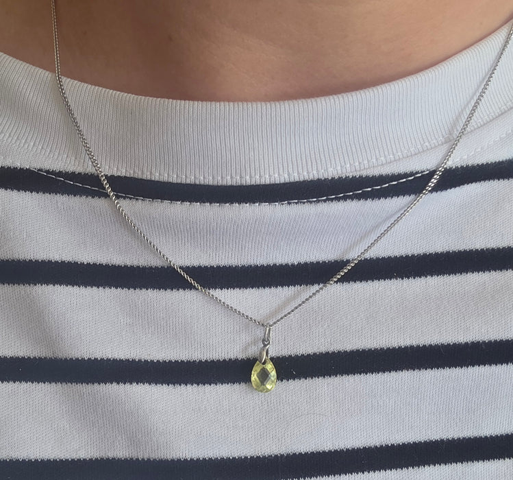 Vintage: 9ct White Gold Peridot Pendant and Chain