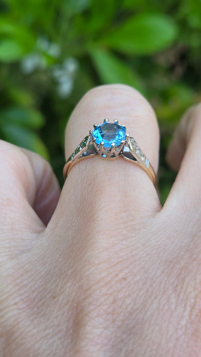 Vintage: 9ct Yellow Gold Blue Topaz Solitaire Ring — From 1956