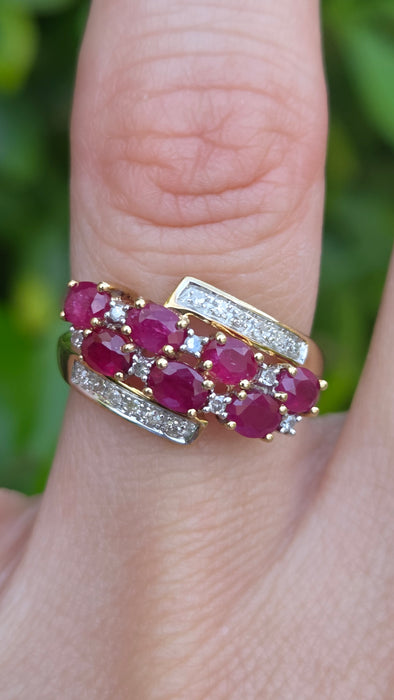 Vintage: 9ct Yellow Gold Ruby & Diamond Crossover Ring