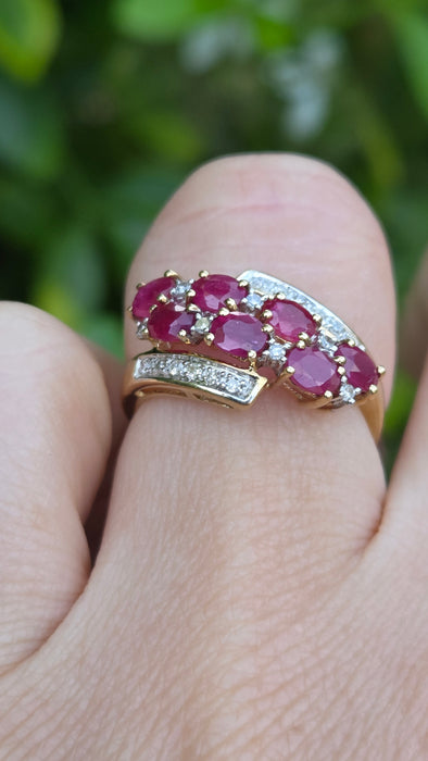 Vintage: 9ct Yellow Gold Ruby & Diamond Crossover Ring