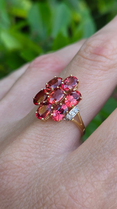 Vintage: 18ct Yellow Gold Padparadscha Sapphire & Diamond Ring