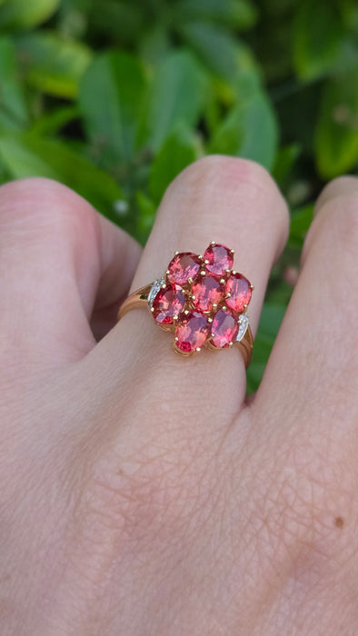 Vintage: 18ct Yellow Gold Padparadscha Sapphire & Diamond Ring
