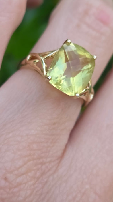Vintage: 9ct Yellow Gold Cushion Citrine Solitaire Ring