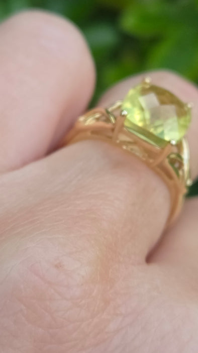 Vintage: 9ct Yellow Gold Cushion Citrine Solitaire Ring