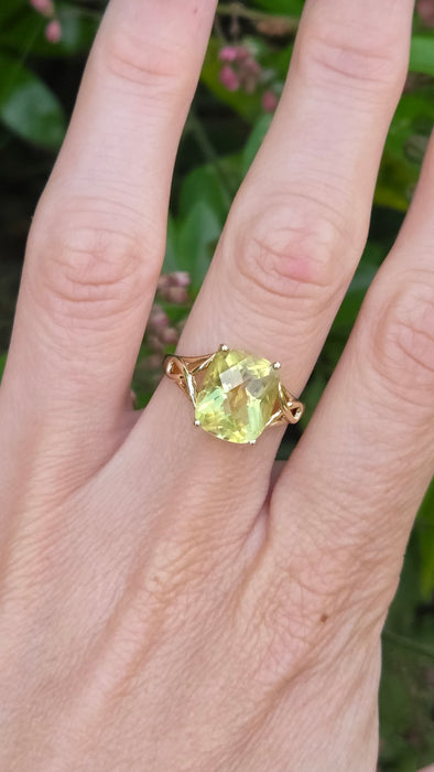 Vintage: 9ct Yellow Gold Cushion Citrine Solitaire Ring