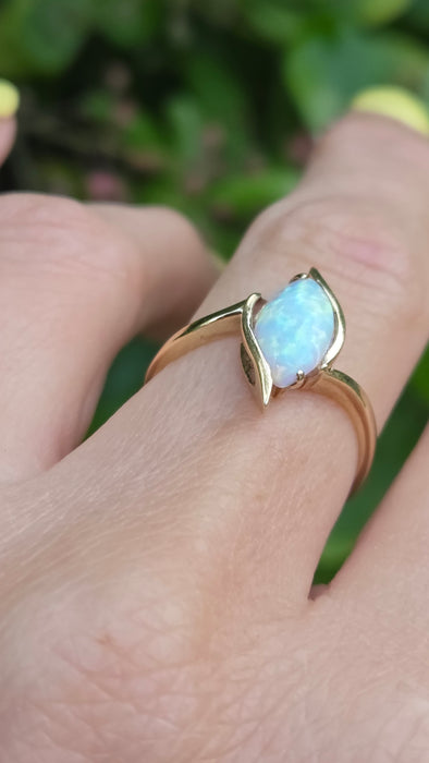 Vintage: 9ct Yellow Gold Marquise Opal Solitaire Ring