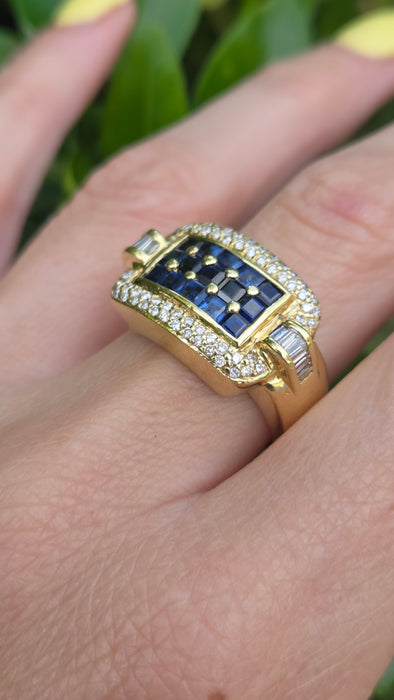 Vintage: 18ct Yellow Gold Blue Sapphire & Diamond Statement Ring