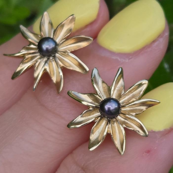Vintage: 9ct Yellow Gold Tahitian Pearl Starburst Stud Earrings