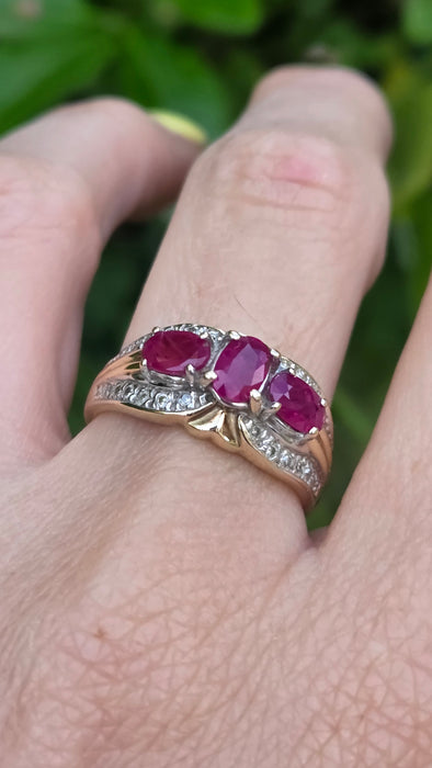 Vintage: 9ct Yellow Gold Ruby & Diamond Cocktail Ring — 0.20ct