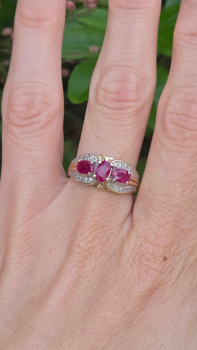 Vintage: 9ct Yellow Gold Ruby & Diamond Cocktail Ring — 0.20ct