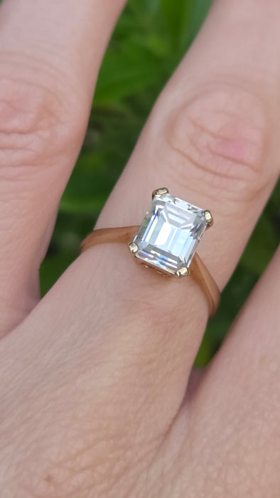 Vintage: 9ct Yellow Gold Goshenite Solitaire Ring — From 1986