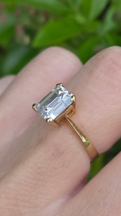 Vintage: 9ct Yellow Gold Goshenite Solitaire Ring — From 1986
