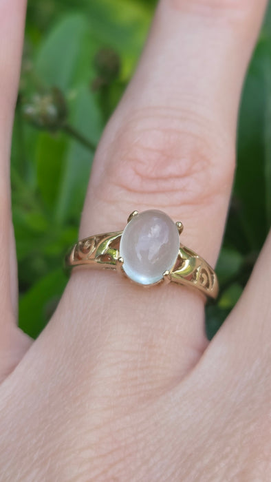 Vintage: 9ct Yellow Gold Moonstone Solitaire Ring