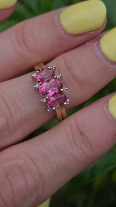 Vintage: 9ct Yellow Gold Ruby & Diamond Dress Ring