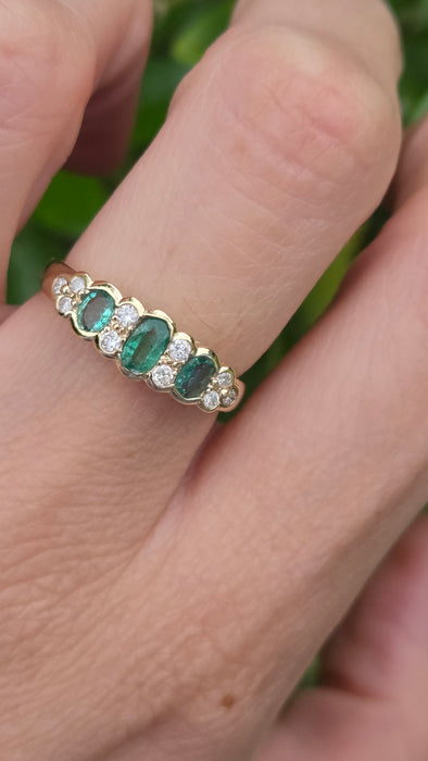 Vintage: 9ct Yellow Gold Emerald & Diamond Half Eternity Ring